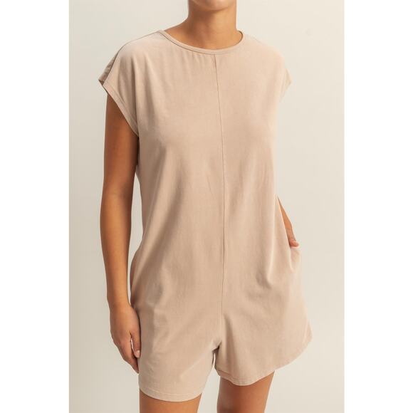 HYFVE Round Neck Cap Sleeves Side Pockets Relaxed Fit Breezy Romper | Dark Taupe - Picture 6 of 6